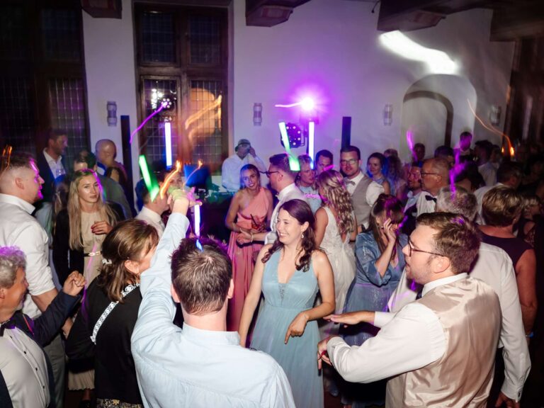 DJ für alle, DJ, Hochzeit, Geburtstag, Firmenevents, Hamburg, Fotobox, Audio Gästebuch Telefon