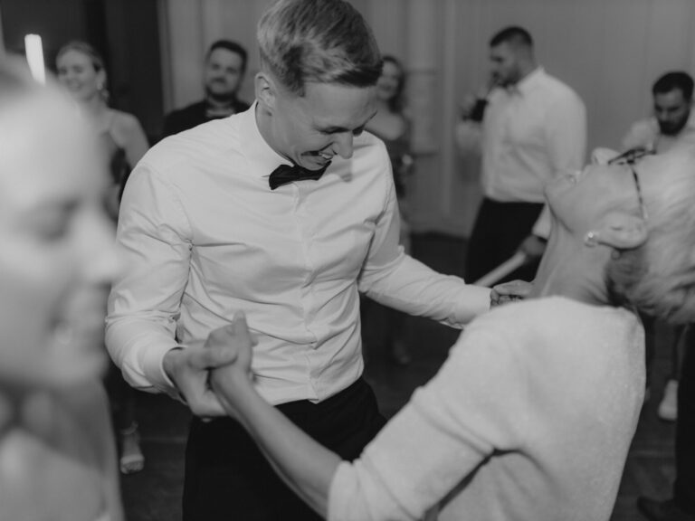 DJ für alle, DJ, Hochzeit, Geburtstag, Firmenevents, Hamburg, Fotobox, Audio Gästebuch Telefon