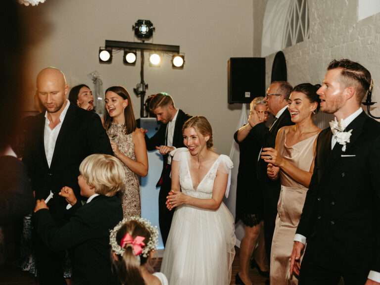 DJ für alle, DJ, Hochzeit, Geburtstag, Firmenevents, Hamburg, Fotobox, Audio Gästebuch Telefon