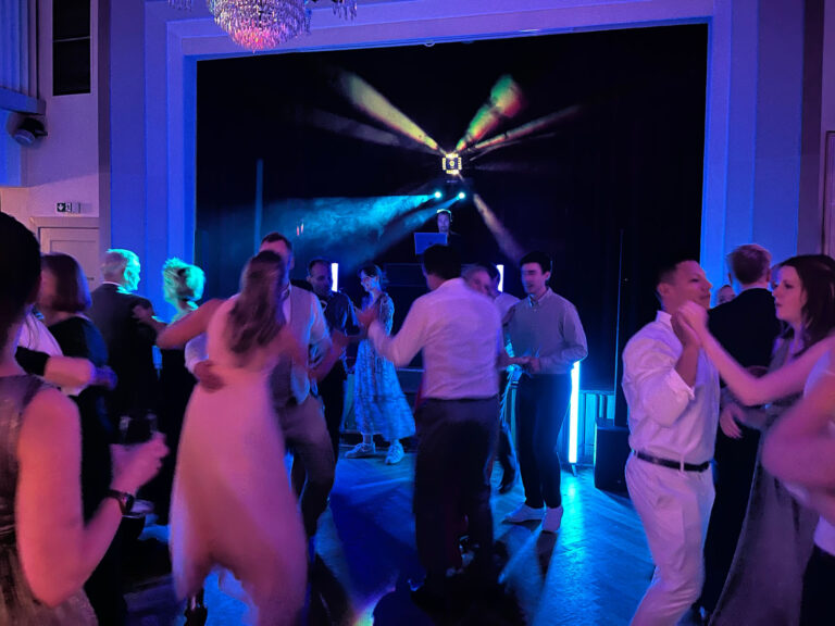 DJ für alle, DJ, Hochzeit, Geburtstag, Firmenevents, Hamburg, Fotobox, Audio Gästebuch Telefon