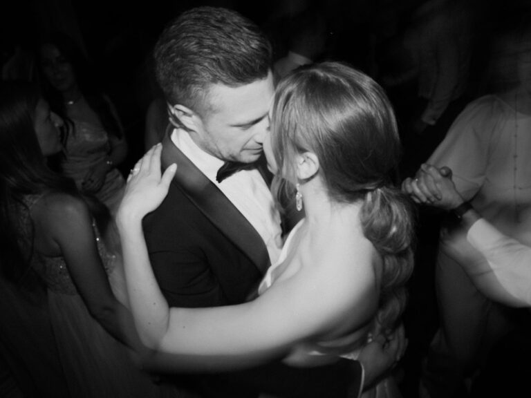 DJ für alle, DJ, Hochzeit, Geburtstag, Firmenevents, Hamburg, Fotobox, Audio Gästebuch Telefon