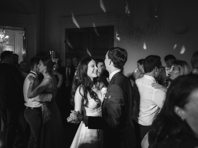 DJ für alle, DJ, Hochzeit, Geburtstag, Firmenevents, Hamburg, Fotobox, Audio Gästebuch Telefon